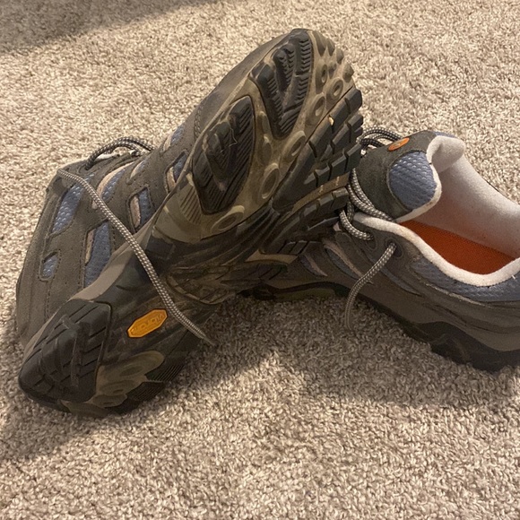 Merrell Hiking Boots - Picture 4 of 4
